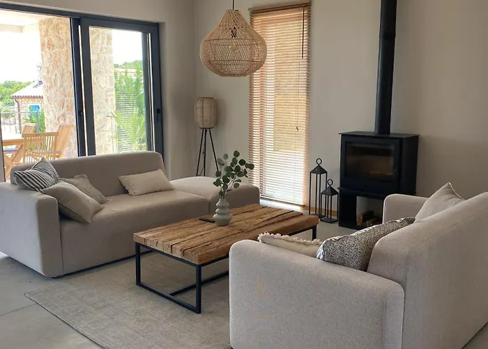 Castelina Villa Vicani