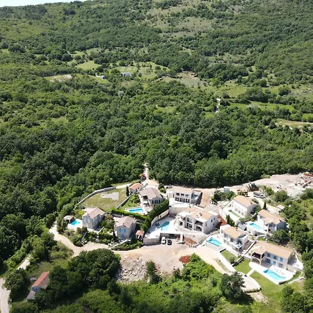 Castelina * Vicani